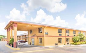 Executive Inn & Suites
